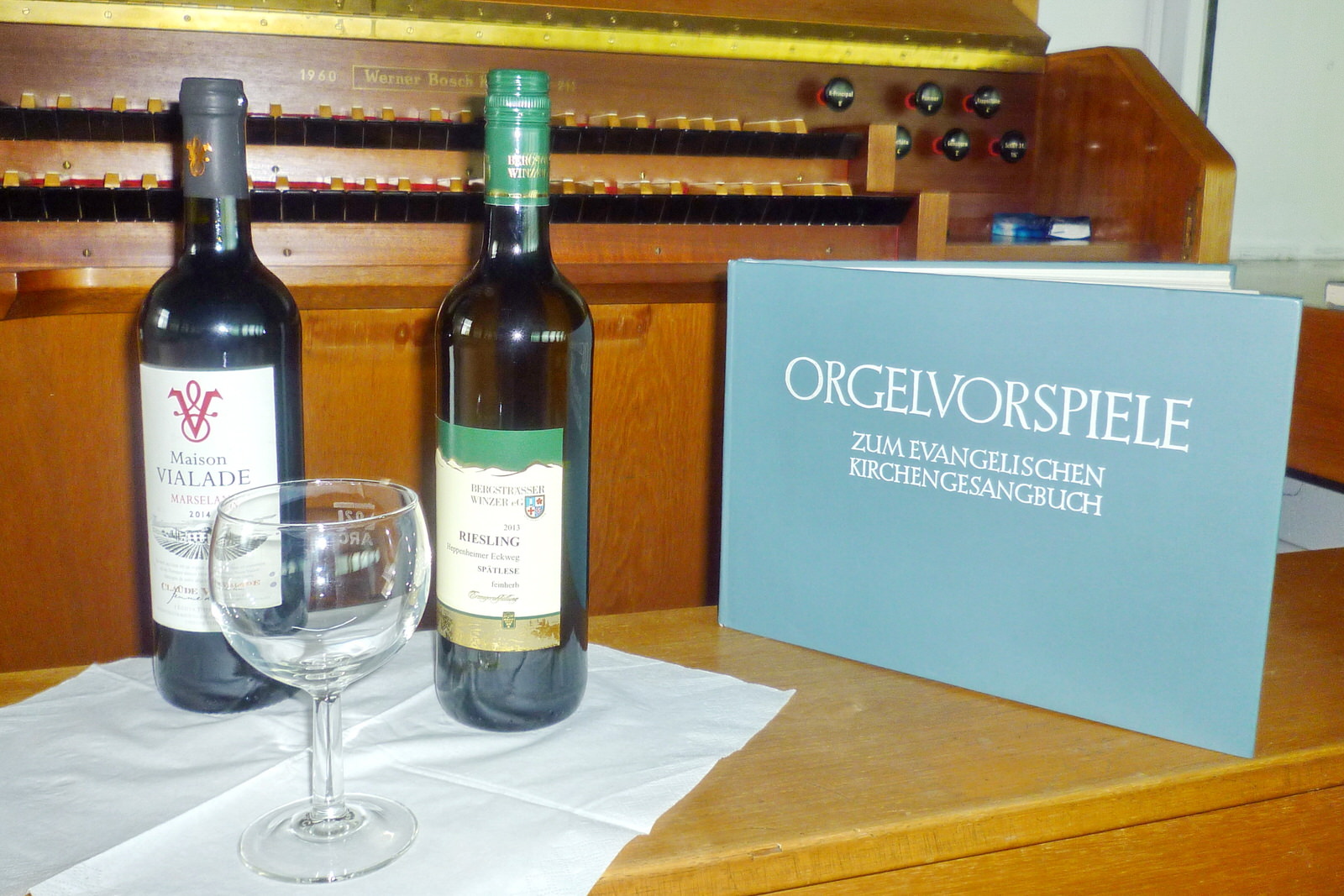 Orgel und Wein